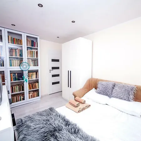 Apartament Ratuszowa Apartment *